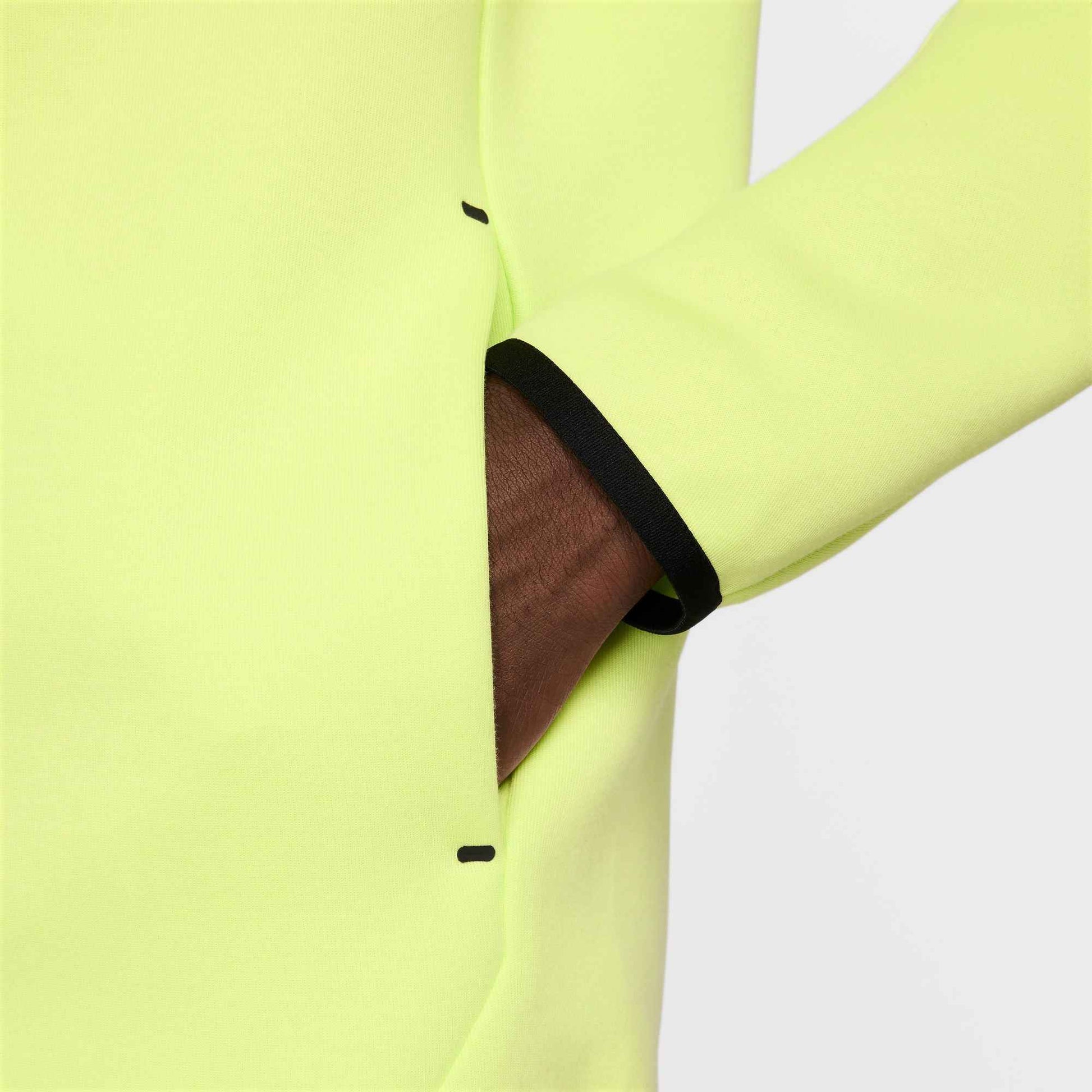 Nike Men's Tech Fleece Joggers - Light Lemon Twist