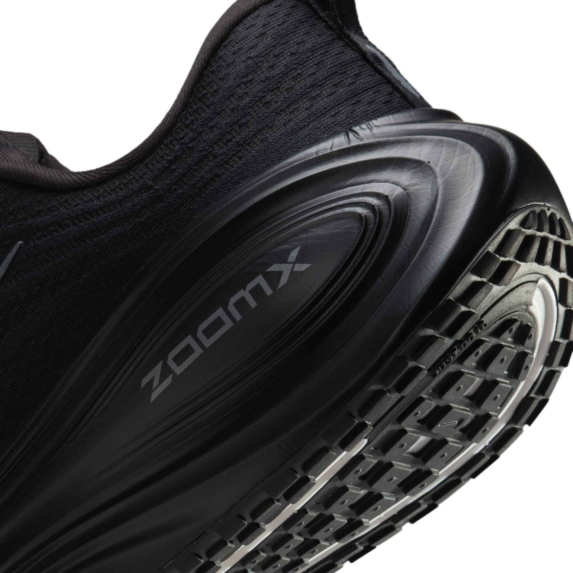Nike Mens Vomero Plus - Black