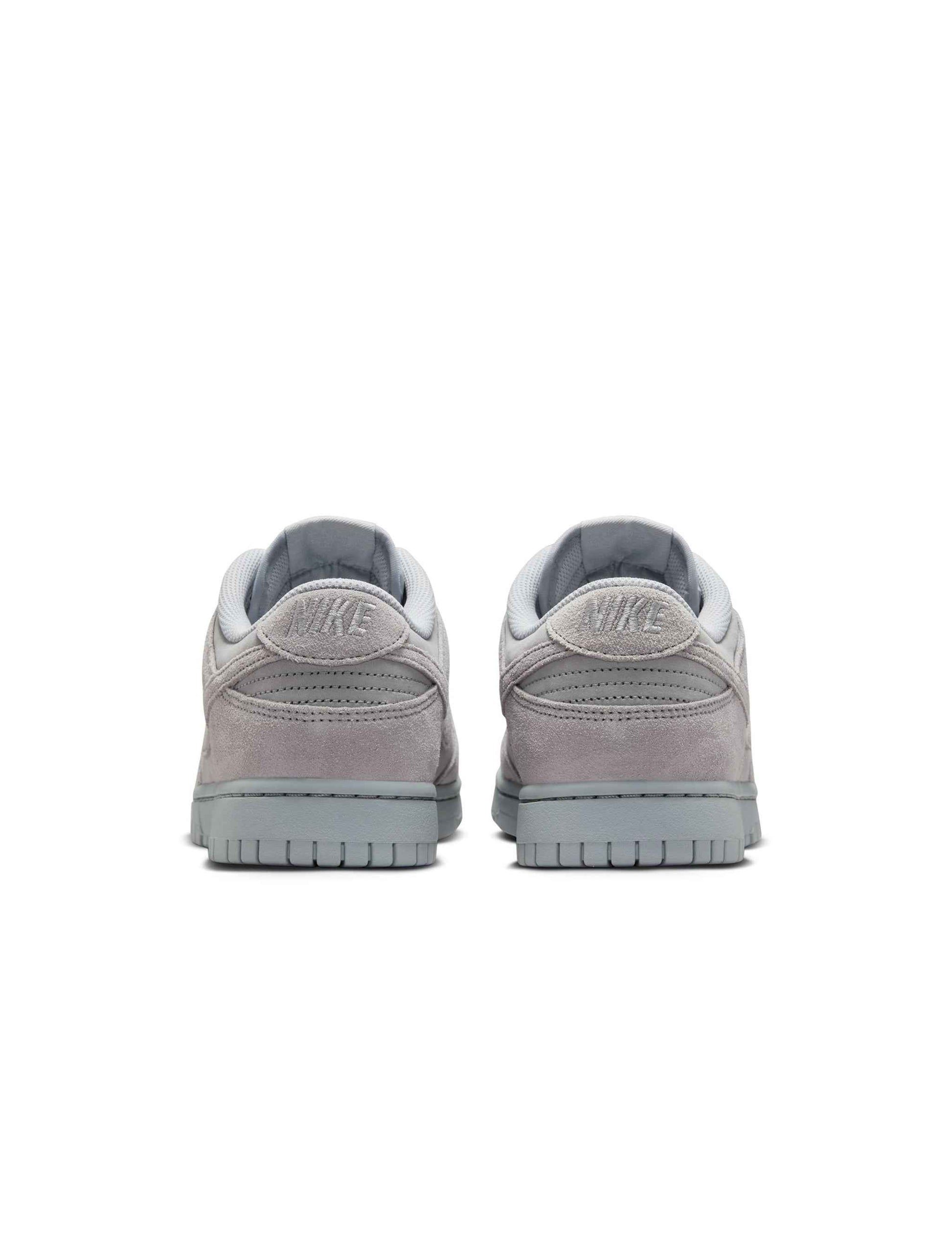 Nike Mens Dunk Low Retro SE - Wolf Grey