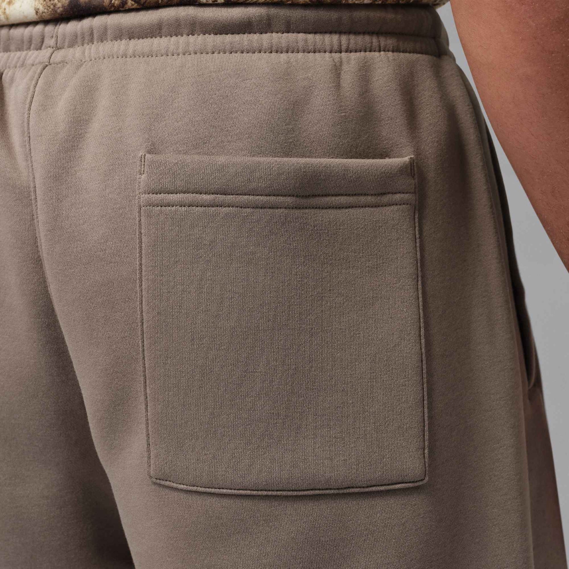 Air Jordan Mens Oversized Open Hem Sweatpants - Olive Grey