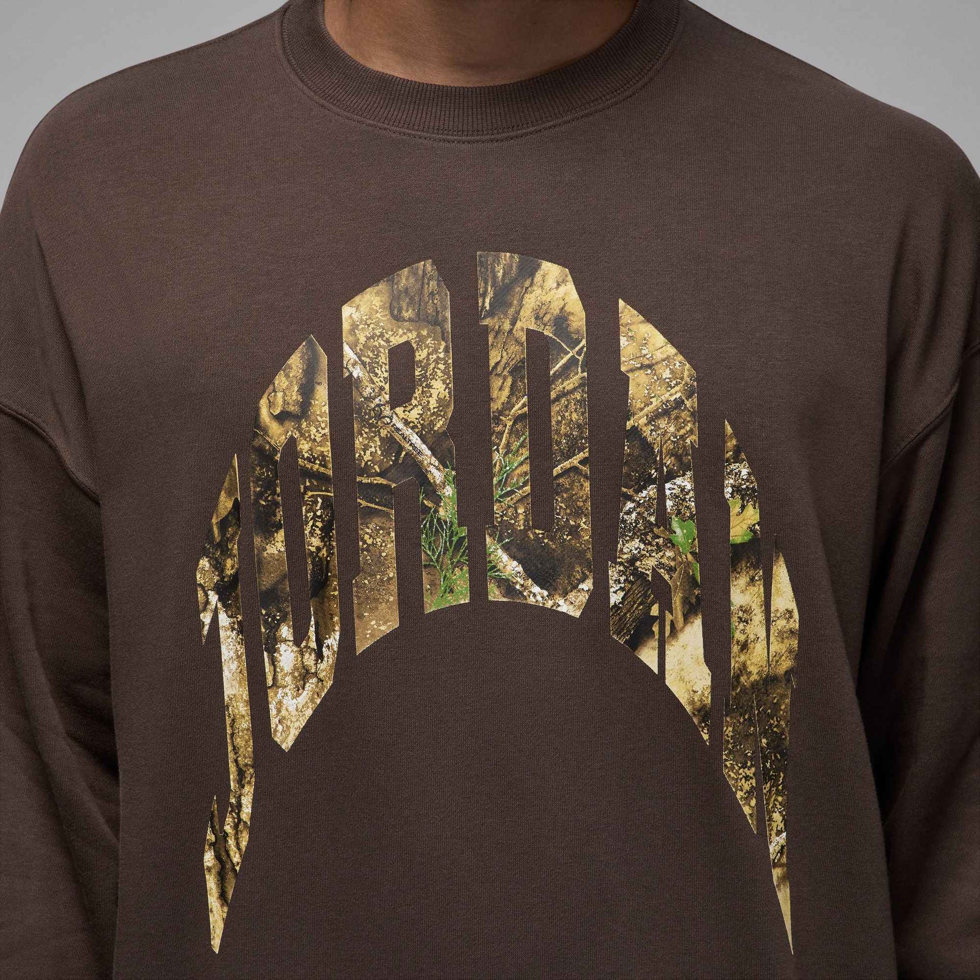 Air Jordan Mens French Terry Realtree Crewneck - Baroque Brown