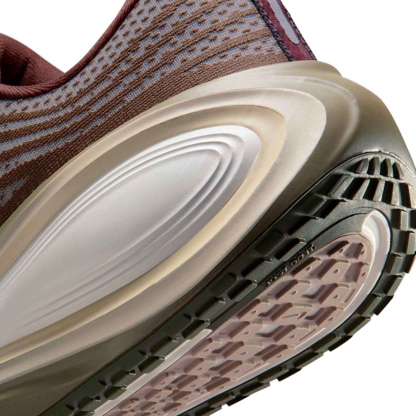 Nike Mens Vomero Plus - Off Noir/Pecan