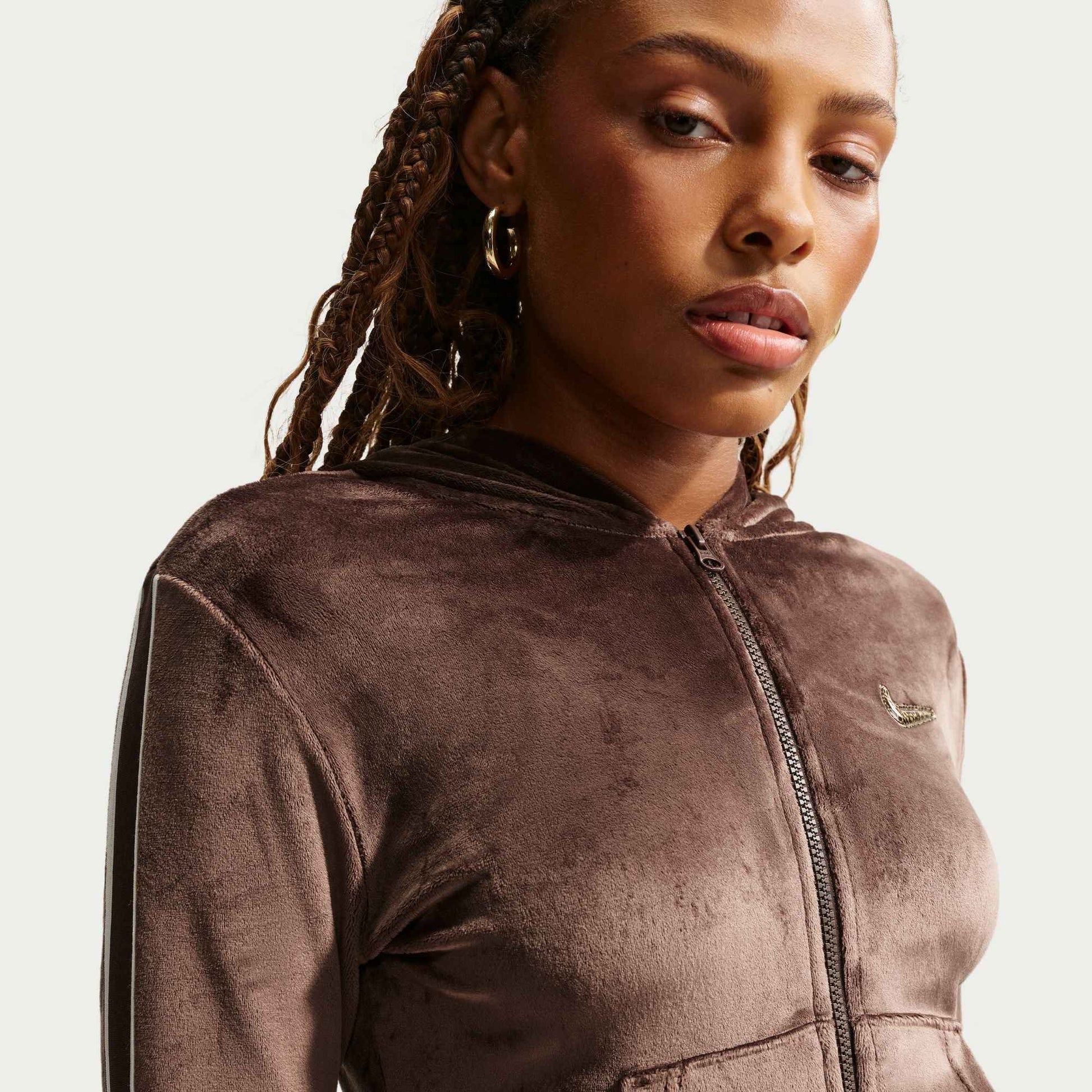 Nike Womens Full Zip Long Sleeve - Baraque Brown