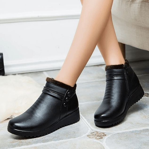 USS Shoes Ada Women's Booties