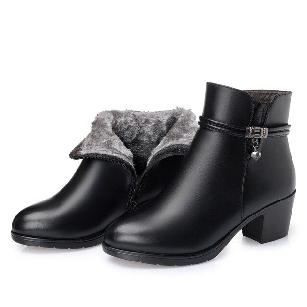 USS Shoes Bertha Women's Booties