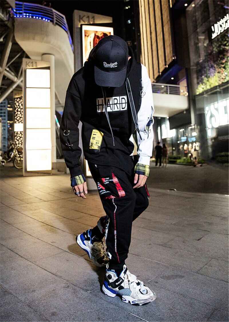 Best joggers for men 2022 APEQ Techwear black joggers