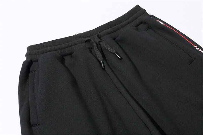 Best joggers for men 2022 APEQ Techwear black joggers
