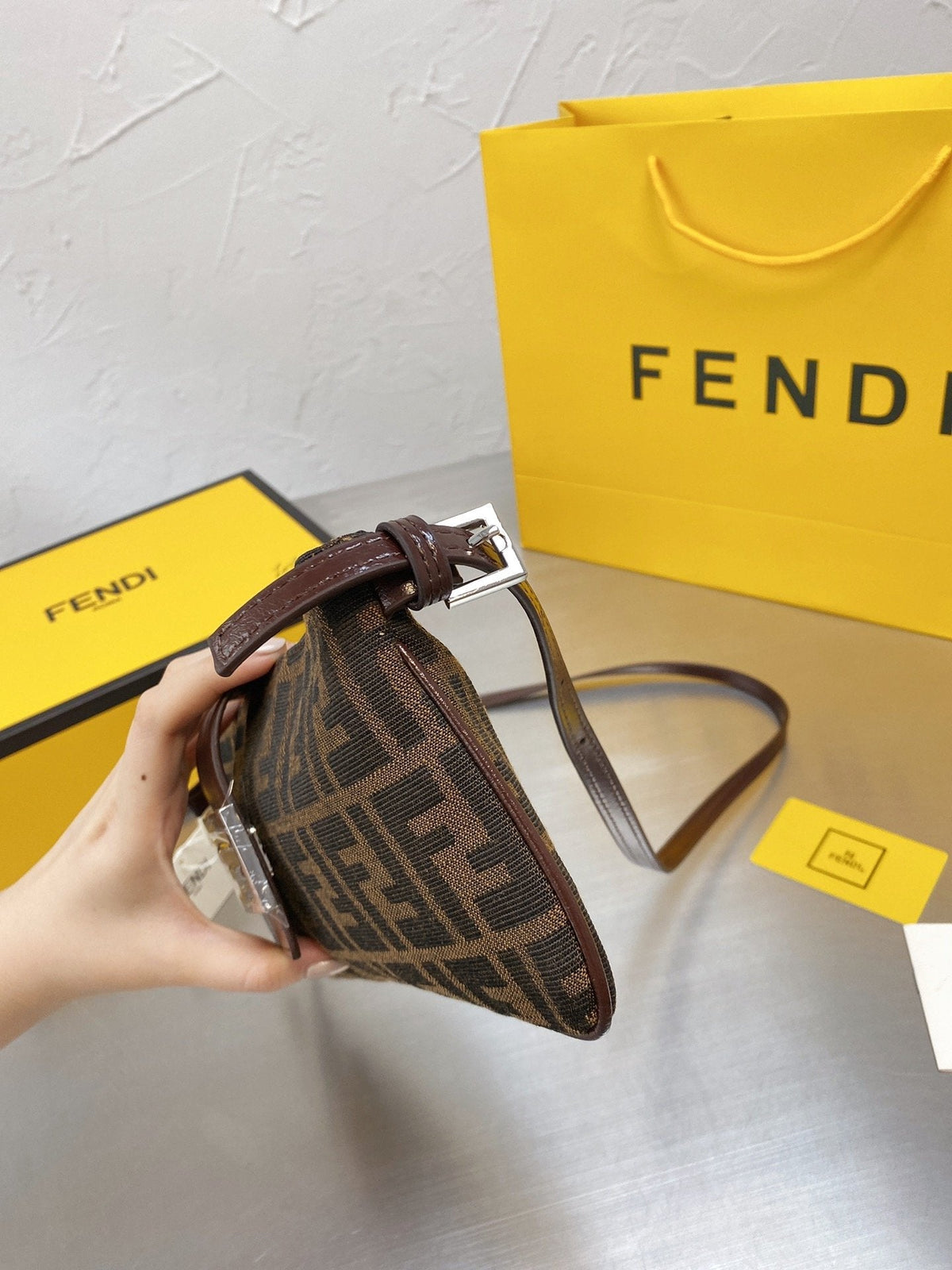 CN - New Collection Bags FEI 113 sneakerlandnet