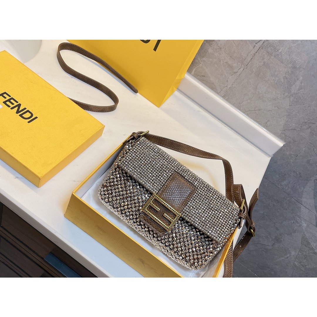 CN - New Collection Bags FEI 120 sneakerlandnet