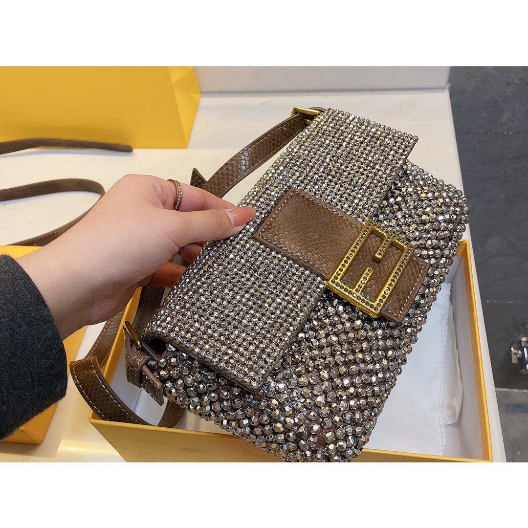CN - New Collection Bags FEI 120 sneakerlandnet