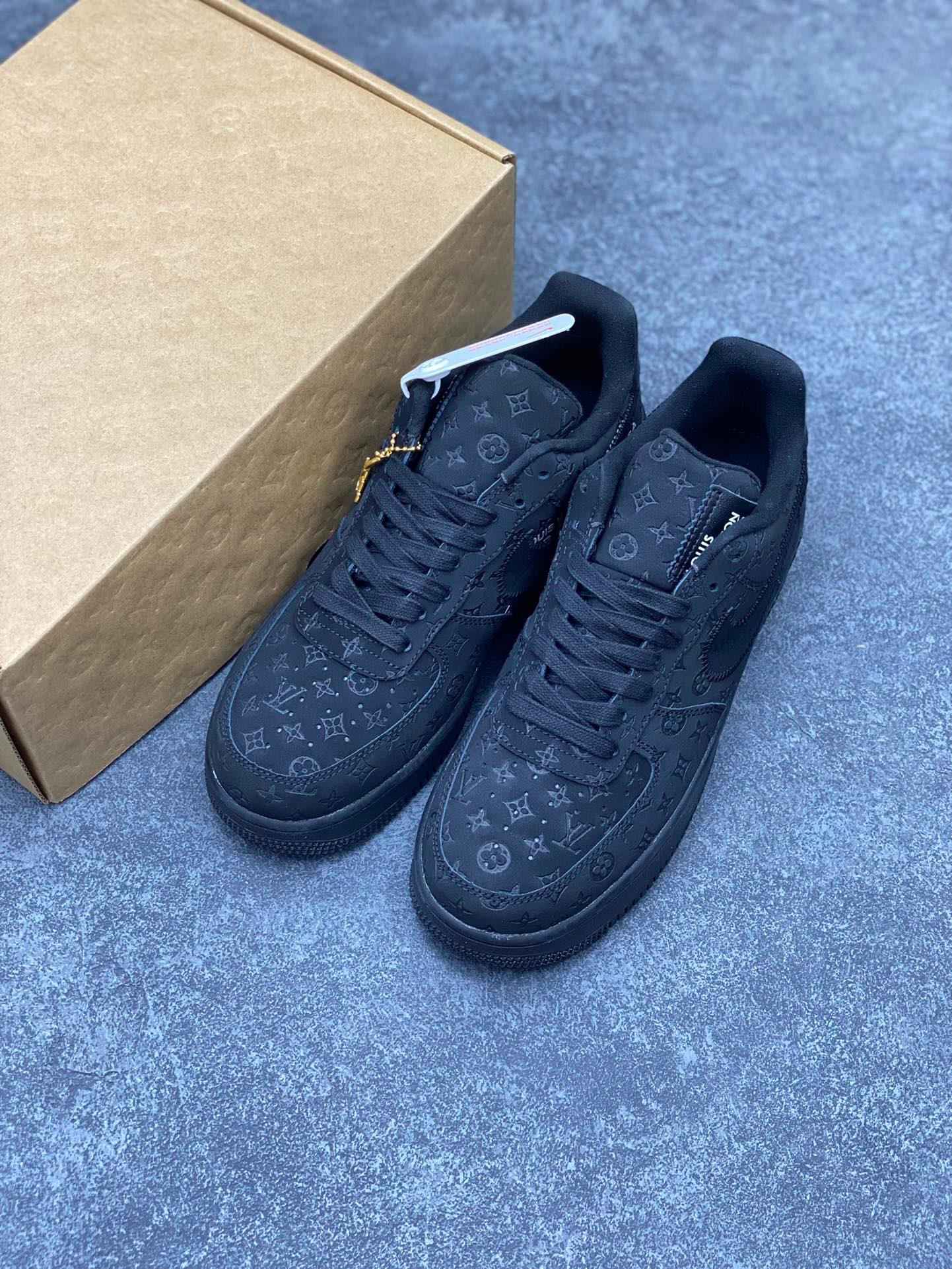 Custom Monogram x Air Force 1 Low 1A9VD7