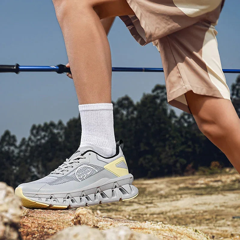 District Run T84 Sneakers - Luxuryurbanwear