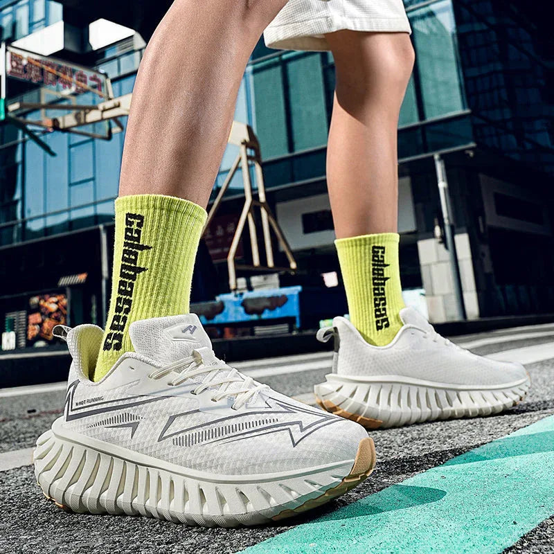 Horizon Low T84 Sneakers - Luxuryurbanwear