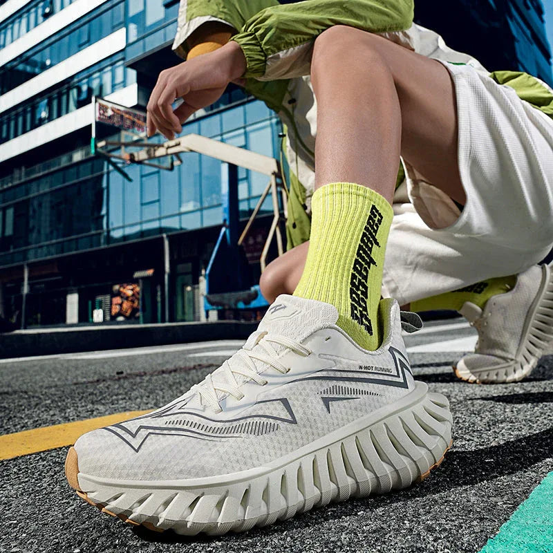 Horizon Low T84 Sneakers - Luxuryurbanwear