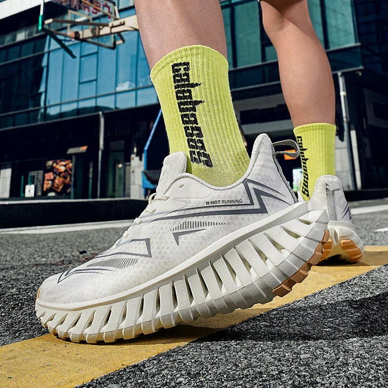 Horizon Low T84 Sneakers - Luxuryurbanwear