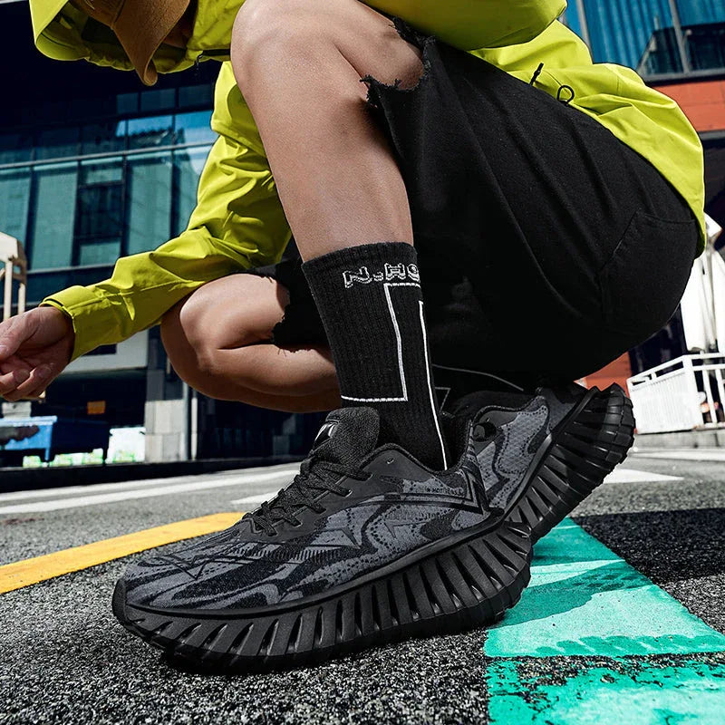 Horizon Low T84 Sneakers - Luxuryurbanwear