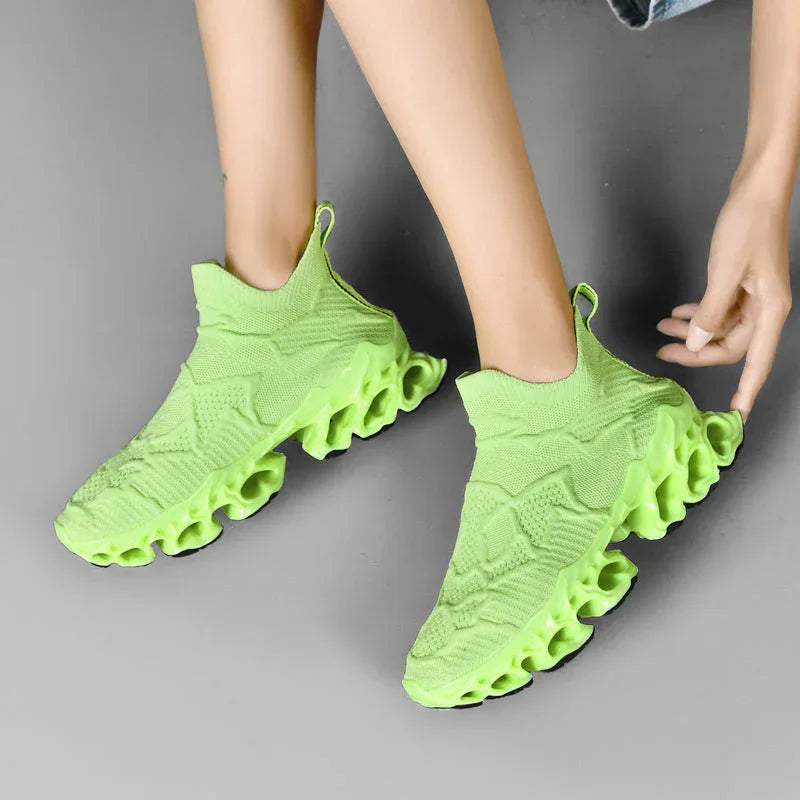 Apex Street T84 Sneakers - Luxuryurbanwear