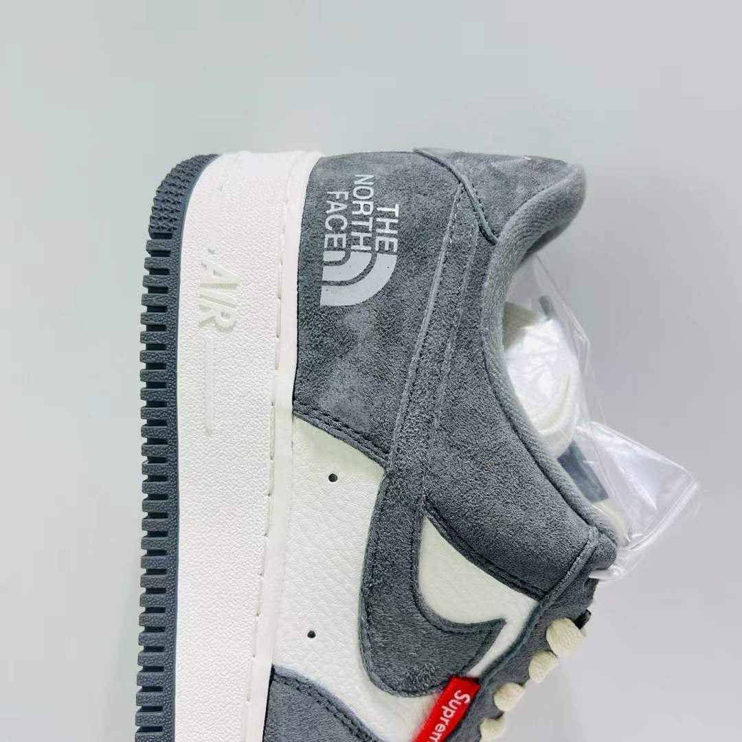 Designer Air Force 1 x Supreme x The North Face DIY SneakerNational