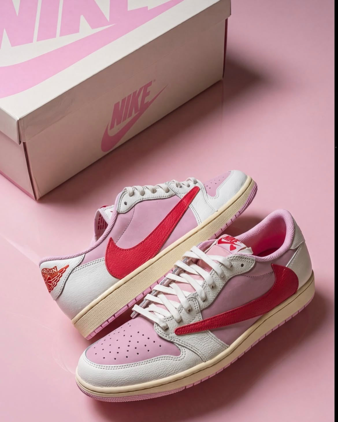 Travis Scott x Air Jordan 1 Low OG