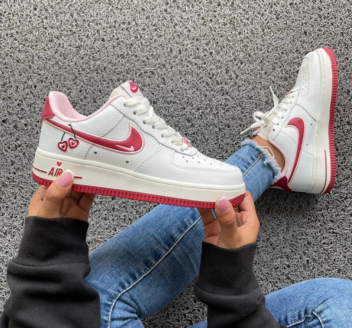 Custom Air Force 1'07 Low Valentine's Day