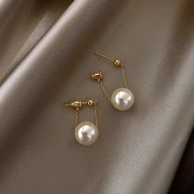 Elegant Small Pearl Pendant Dangle Earring