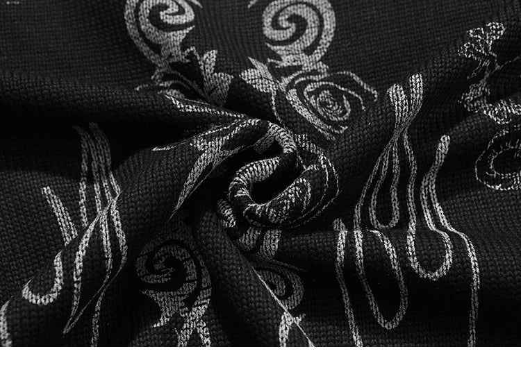 Effortless Rose Eye Scorpion Print Knitted Sweater