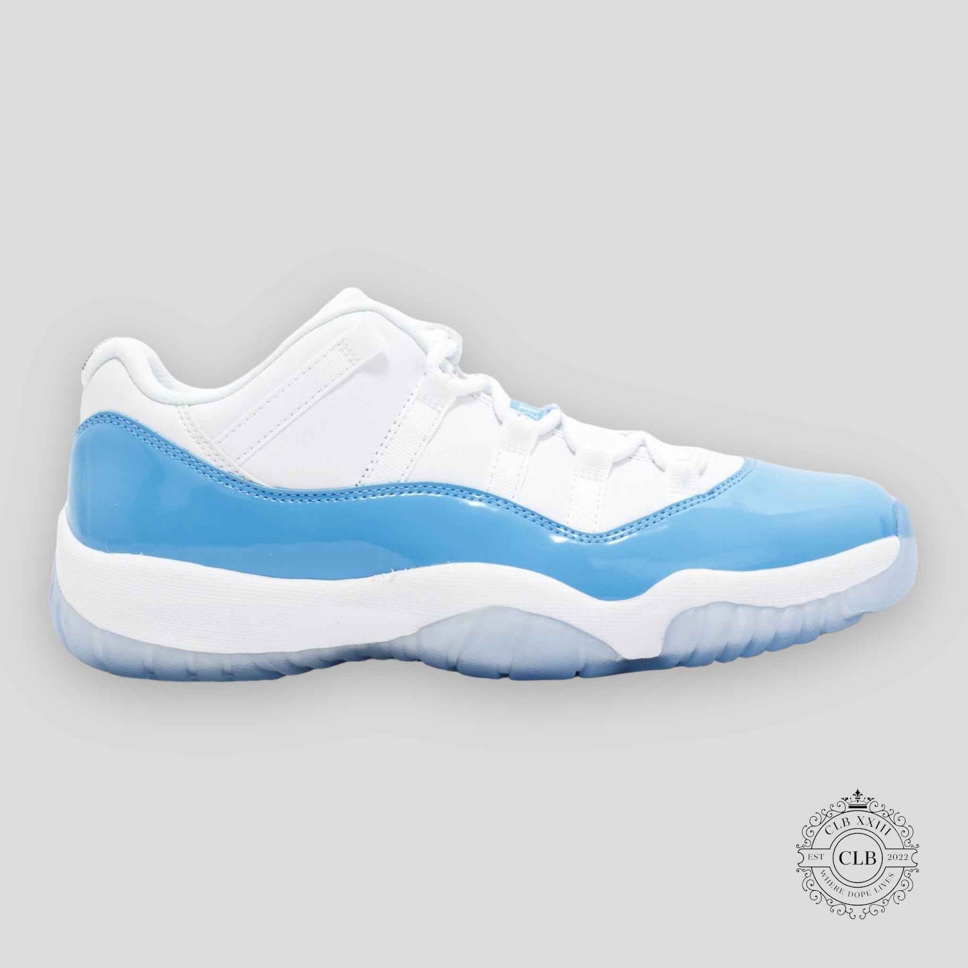 AIR JORDAN 11 RETRO LOW "UNC"