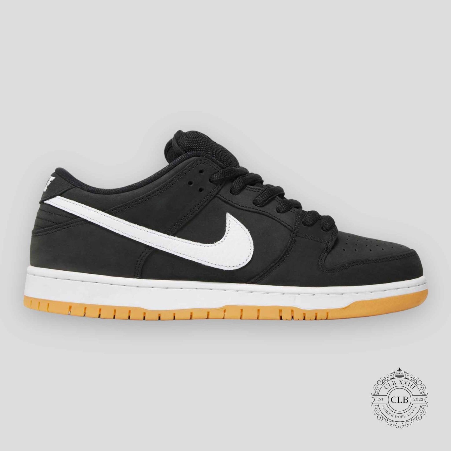 NIKE SB DUNK LOW "BLACK GUM"