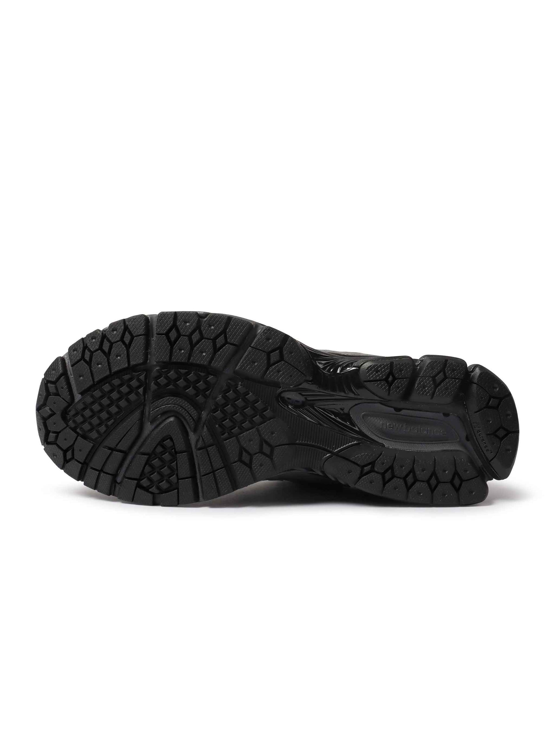 New Balance  Mens 2002R Shoes - Black