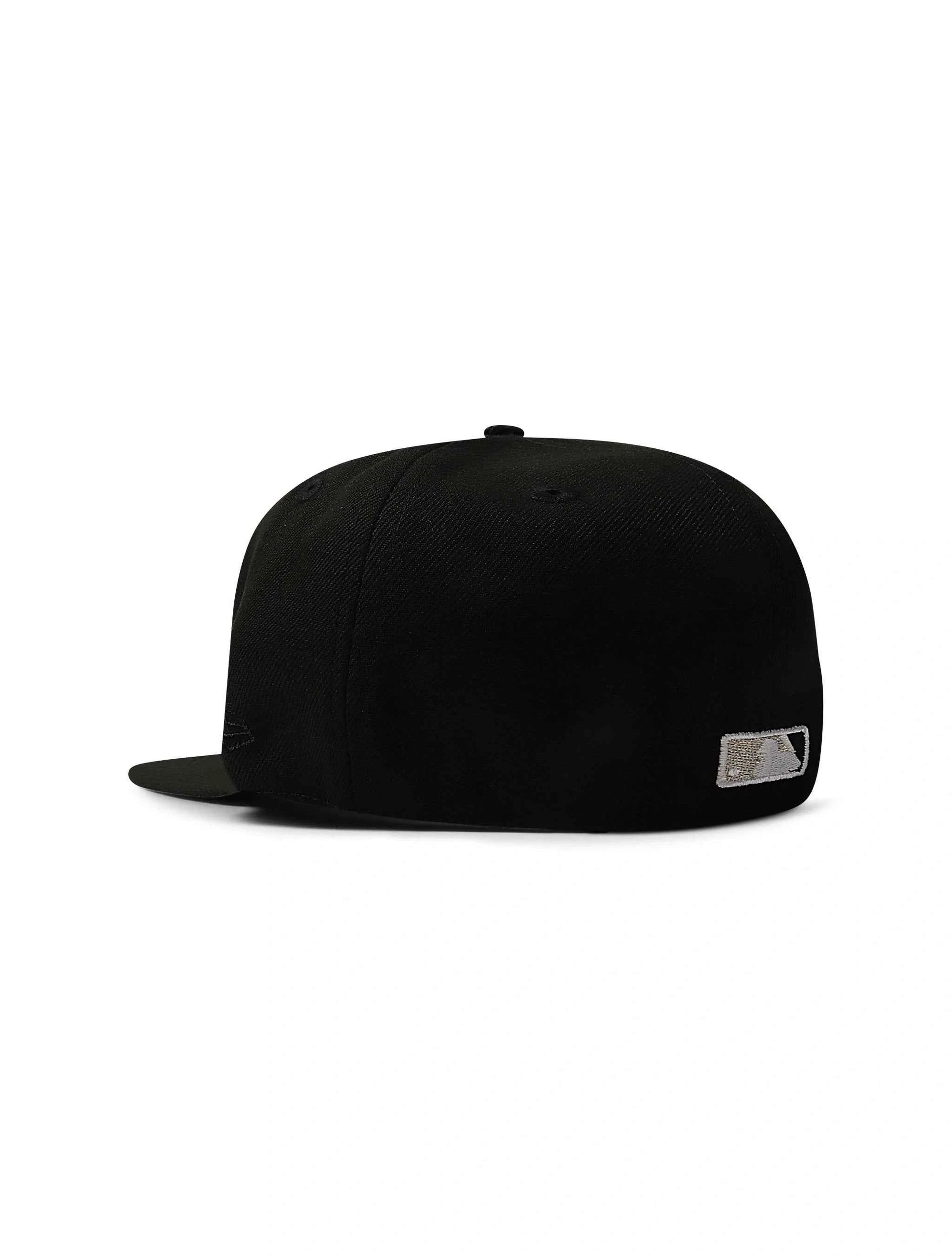 New Era 5950 Dodgers Side LA Metallic Script Hat - Black/Silver