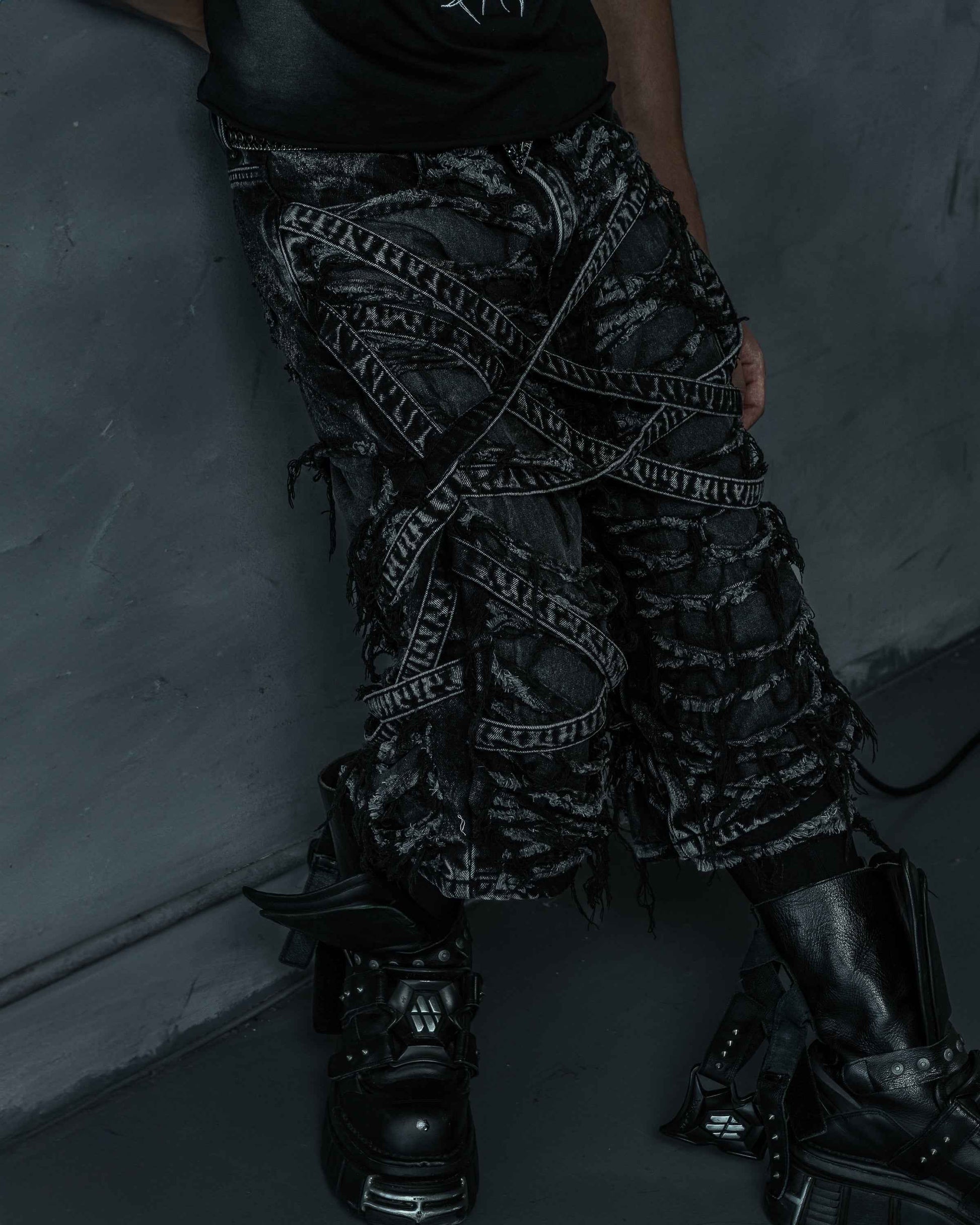 "VENIM JORTS" - ONYX
