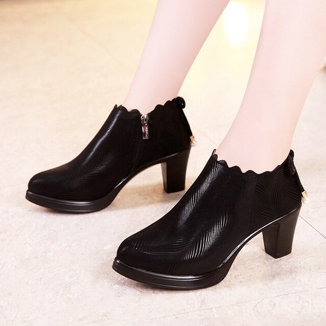 Karolay Women's Booties - Luxuryurbanwear