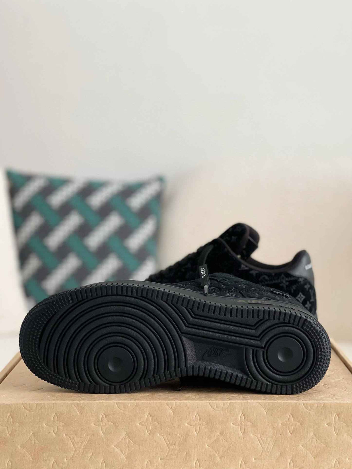 Air Force 1 Low Monogram Black Sneaker