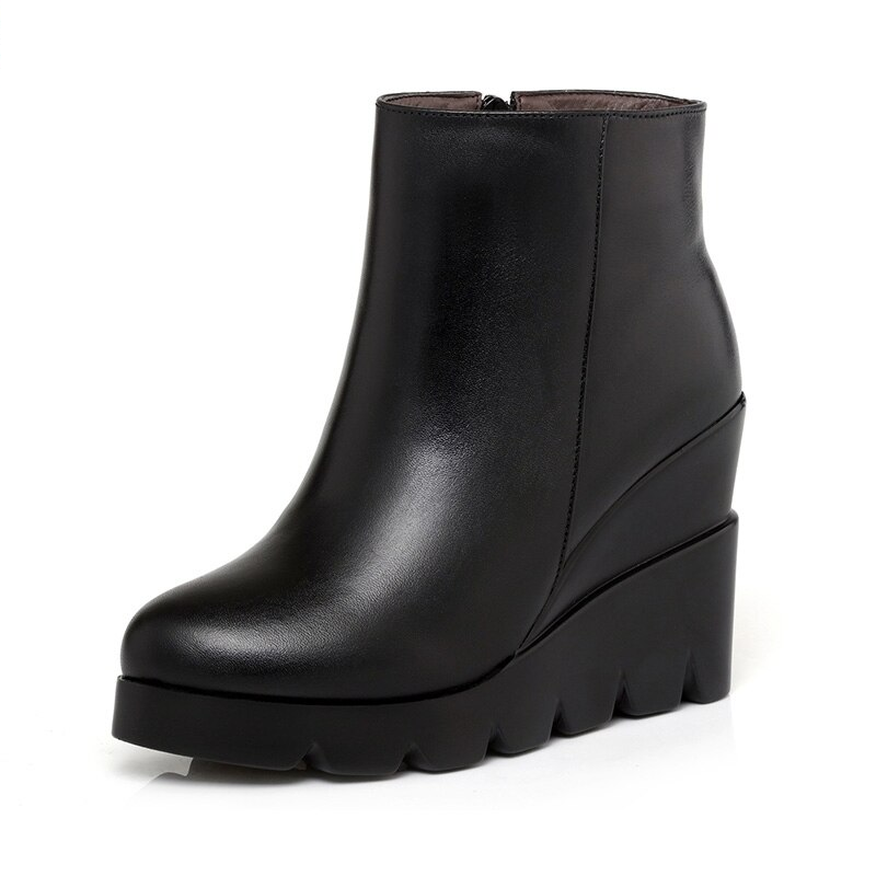 Lucrecia Women's Platform Fashion Boots - Luxuryurbanwear
