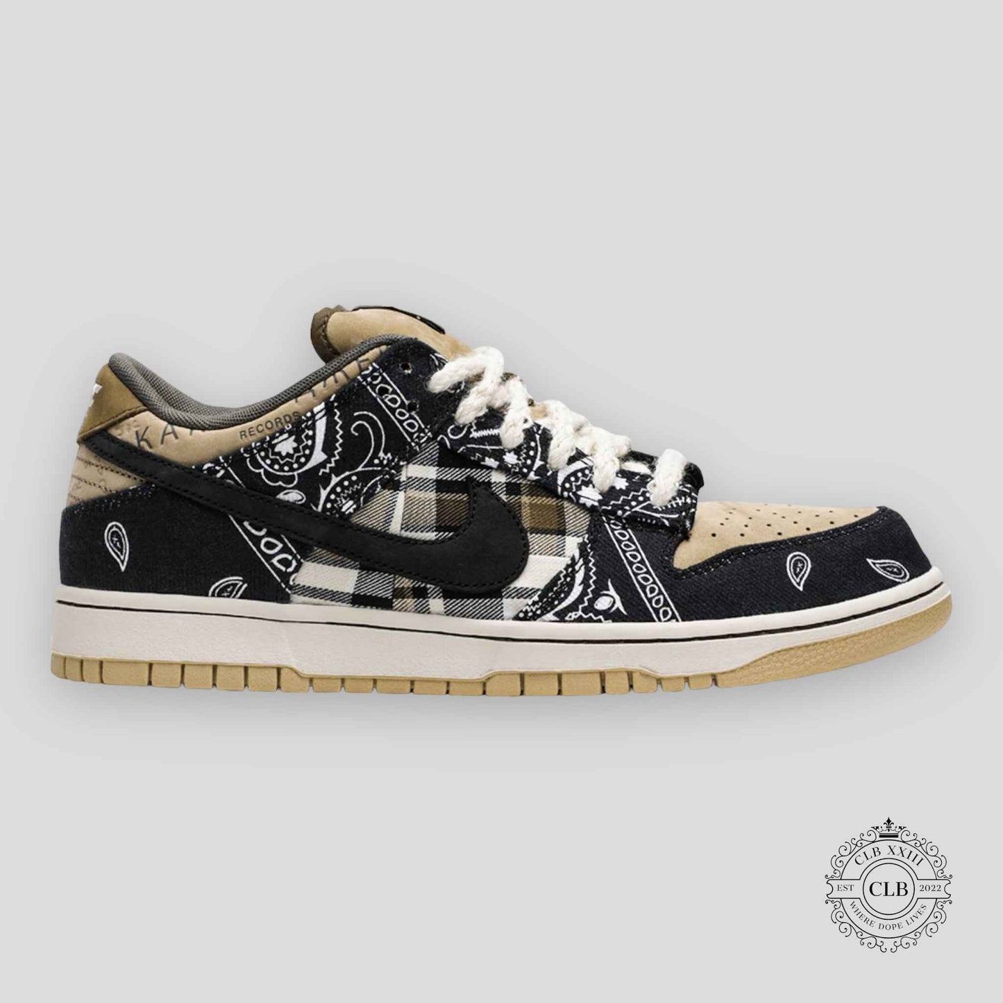 NIKE SB DUNK LOW X TRAVIS SCOTT