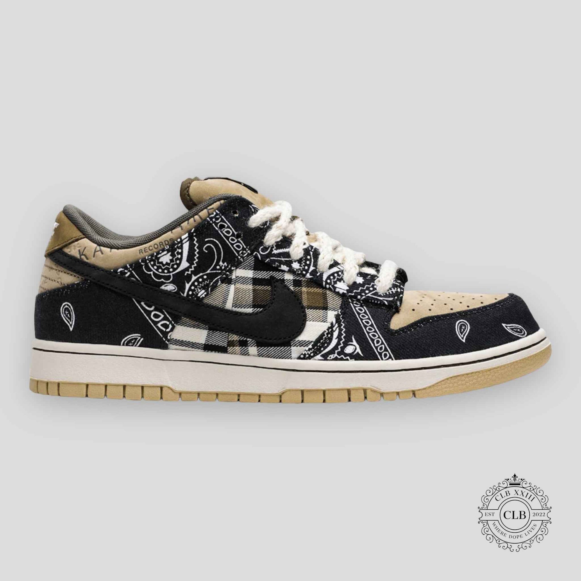NIKE SB DUNK LOW X TRAVIS SCOTT
