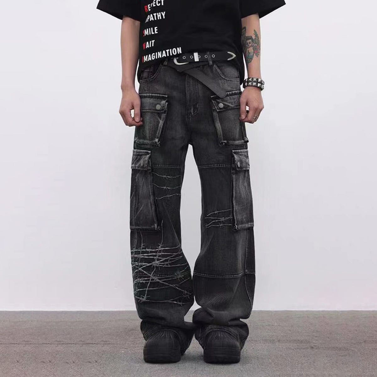 Barbed Baggy Embroidery Cargo Pants