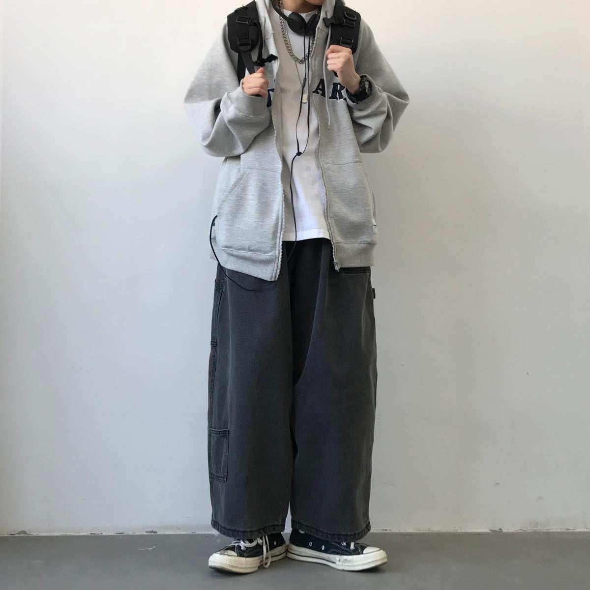 JA1 Relaxed Wide-Leg Washed Jeans