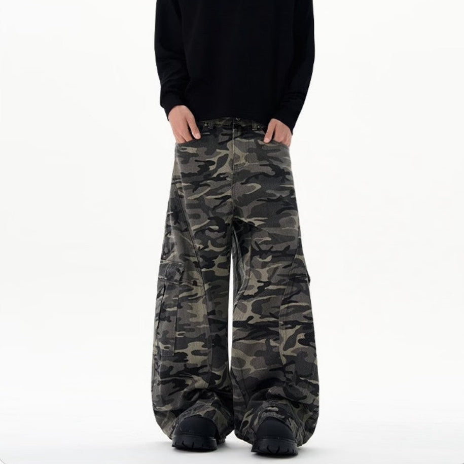 Retro Camo Workwear Wide-Leg Jeans