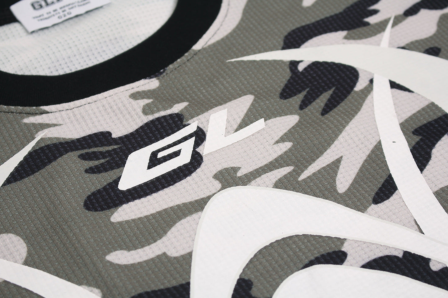 Camo 'Ghost' Breathable Long Sleeve Sweatshirt