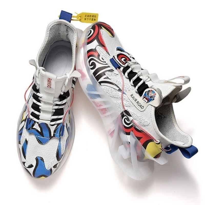 RAVR ROAD Sneakers