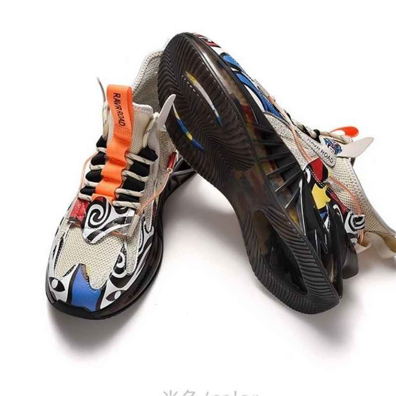 RAVR ROAD Sneakers