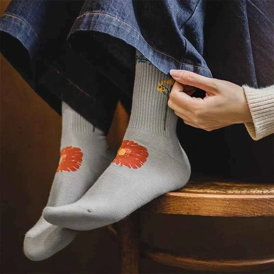 Vintage Floral Jacquard Knit Crew Socks