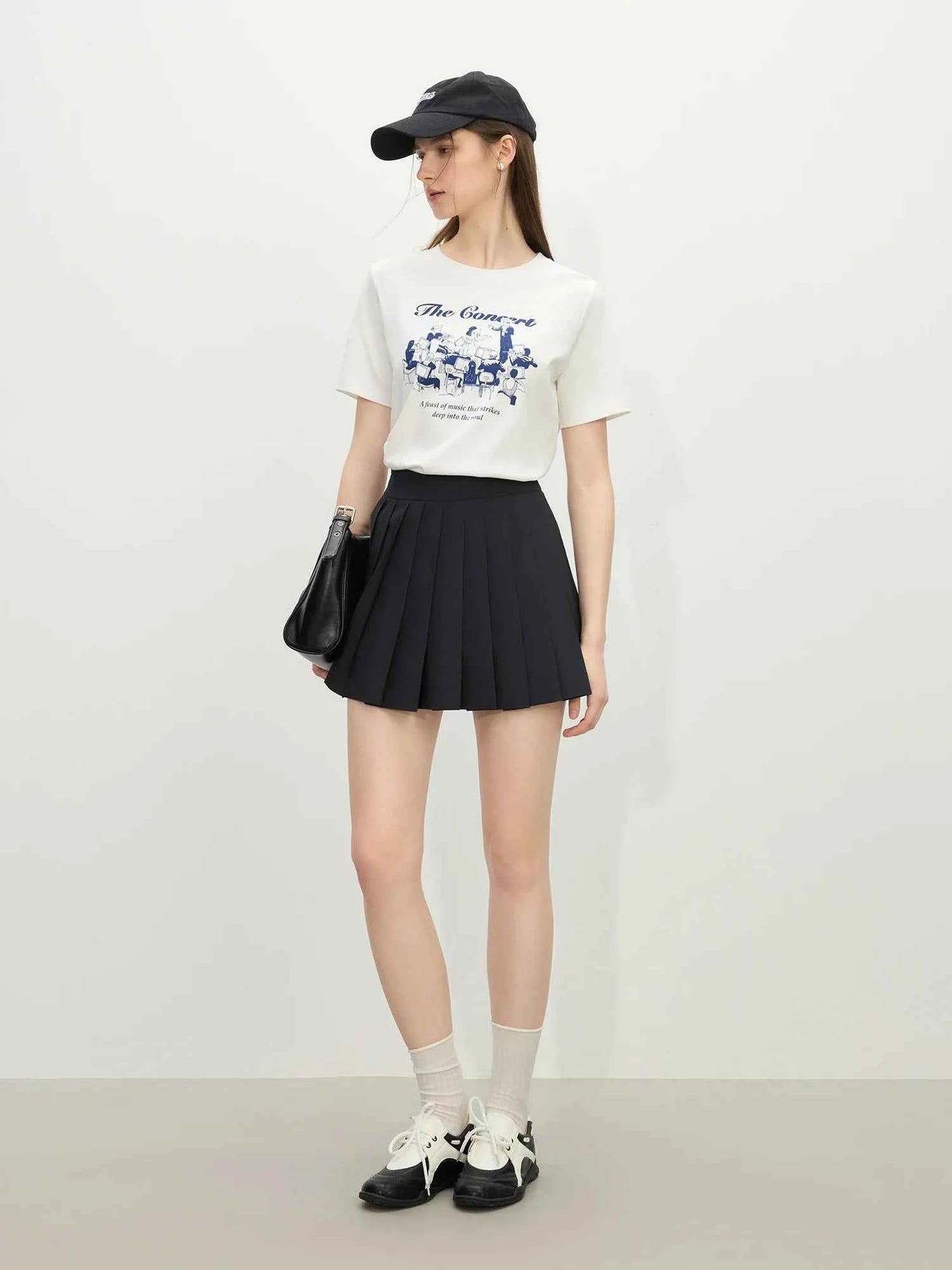 Chic Minimalist Pure Cotton Short-Sleeved T-Shirt