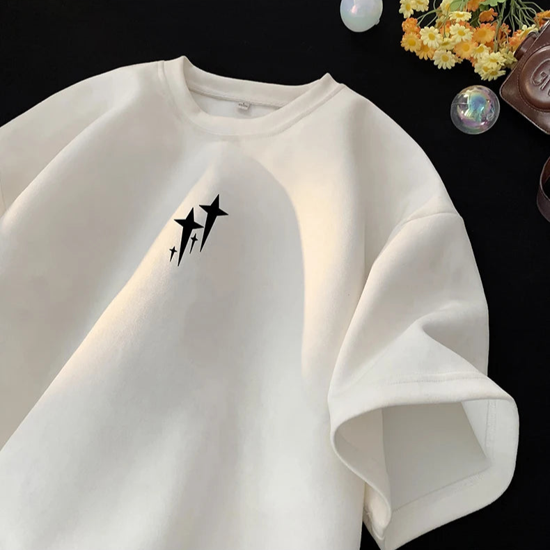 Knobby Star Graphic Crew Neck T-Shirt