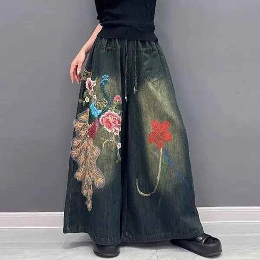 Vintage Chinese Style Peacock Embroidery Jeans