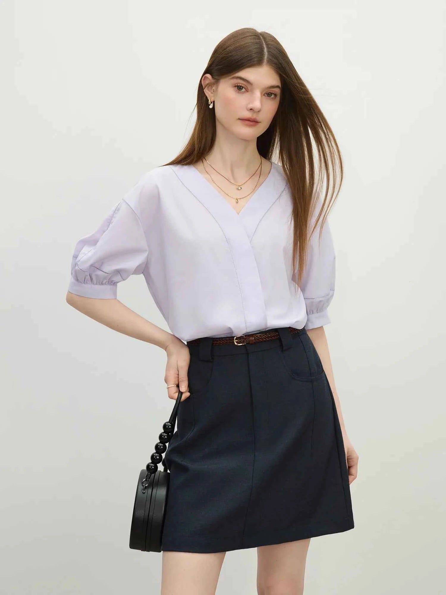 Women Classic Effortless Summer V-Neck Linen Shirt