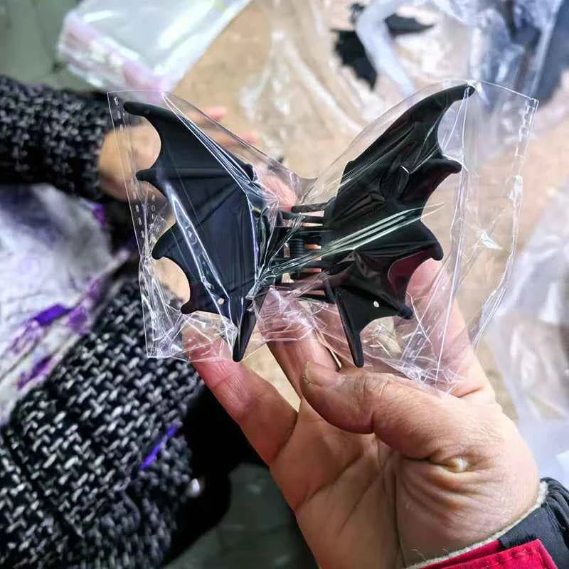 Black Metal Bat Halloween Hair Clips