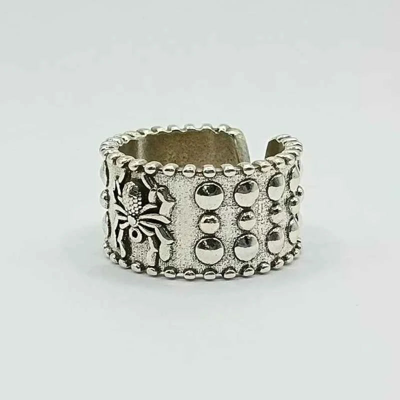 Spider Pattern Wide Open Ring