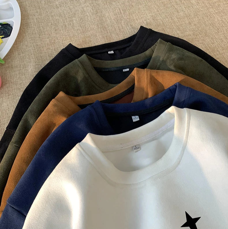 Knobby Star Graphic Crew Neck T-Shirt